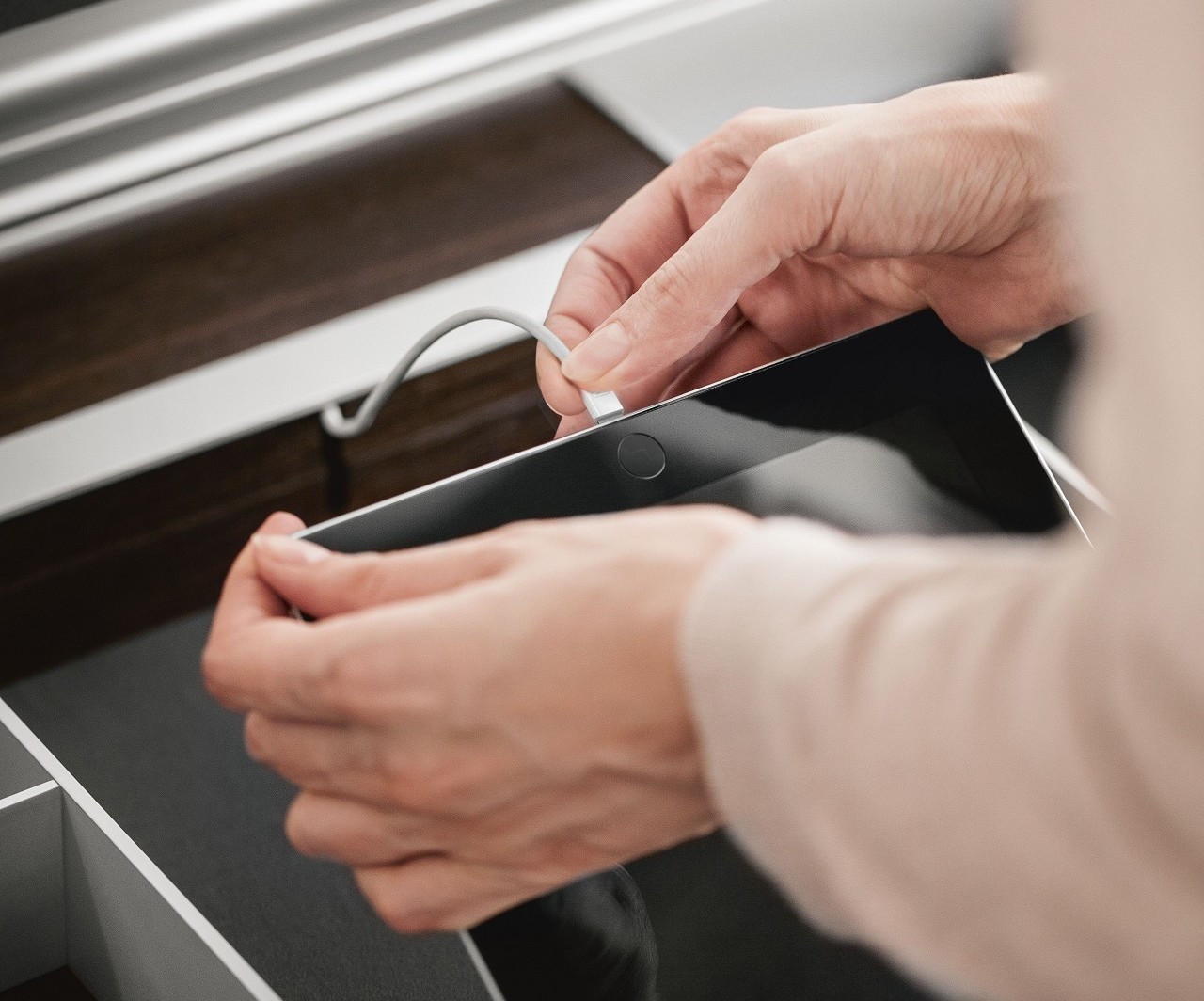 Integrated USB connection for iPad and more in kitchen drawers from SieMatic
