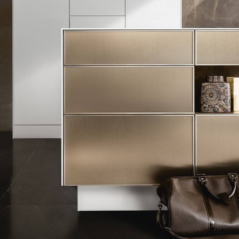 SieMatic Pure SE 3003 R kitchen island with gold bronze finish and the appearance of 6.5 mm thick countertop and side panels